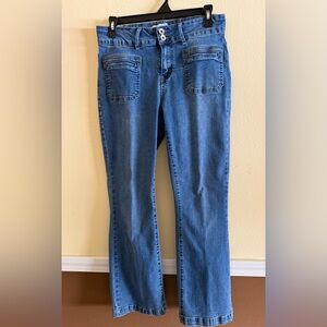 Sandpiper Women's Boot Cut Petite Women’s Blue Jeans. Y2K- 1990’S 🔥🔥